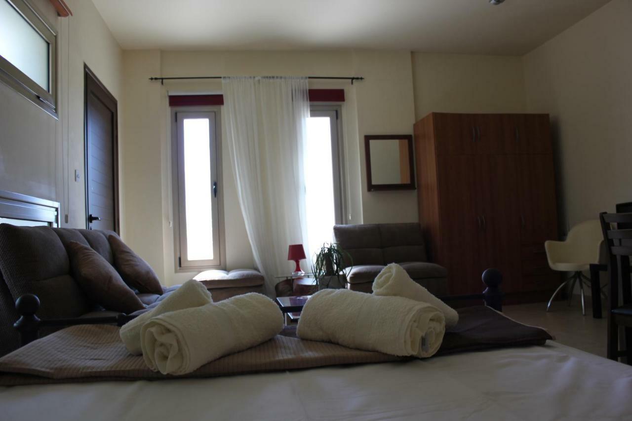 Kerynia * Paphos